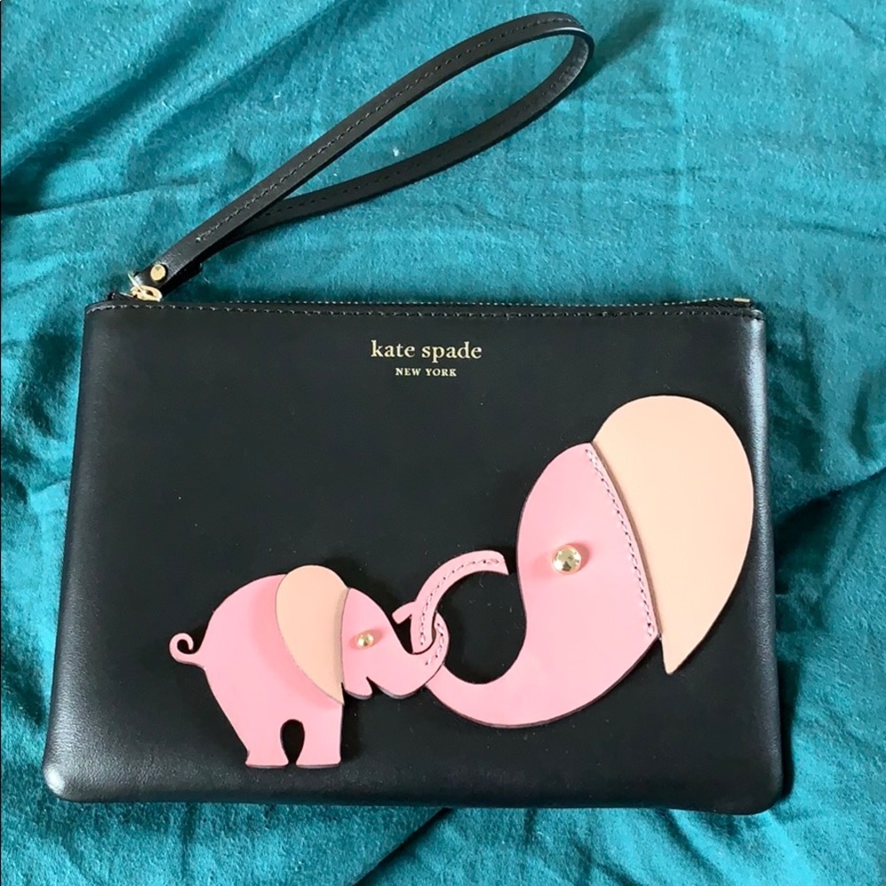 NWT tiny elephant wristlet 🐘💗